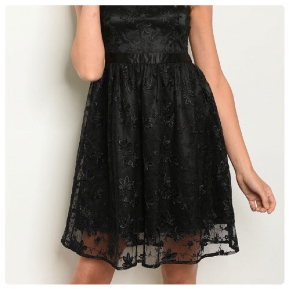 Luna Black Lace Fairy Dress - Picture 4 of 6